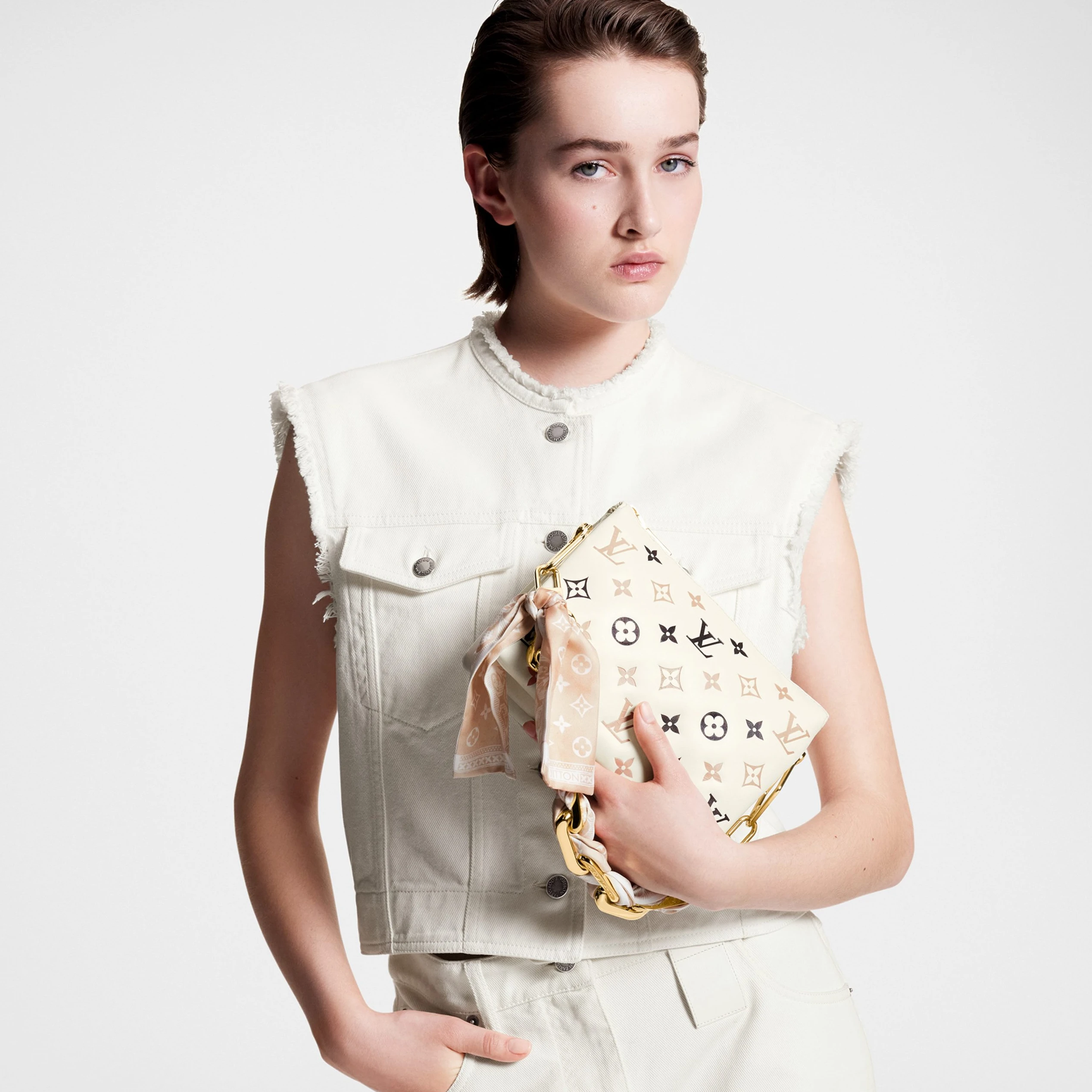 Replica bag Louis Vuitton M22954 Coussin BB Bag Beige