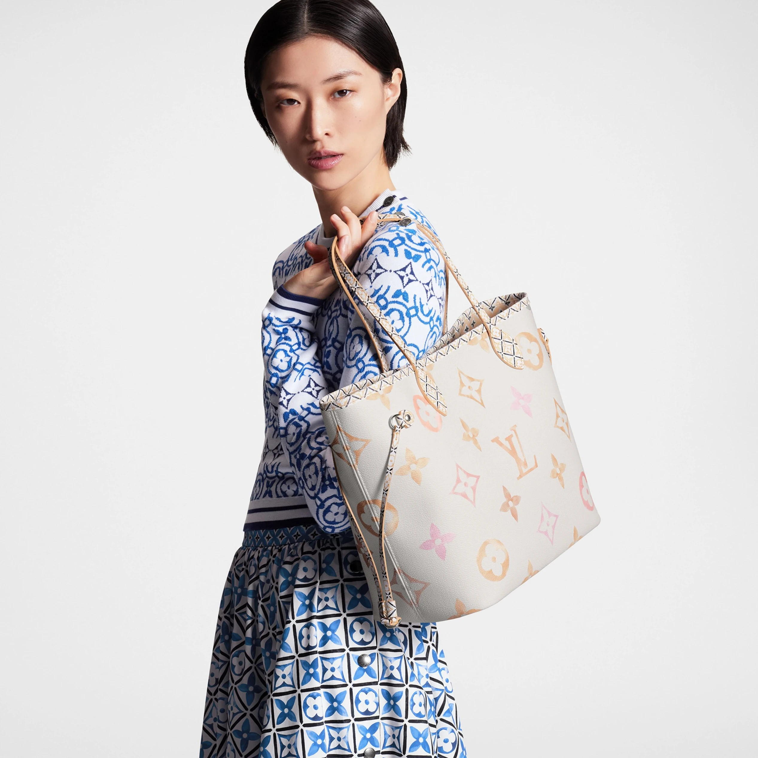 Louis vuitton locations Louis Vuitton M22979 Neverfull MM Blue Monogram