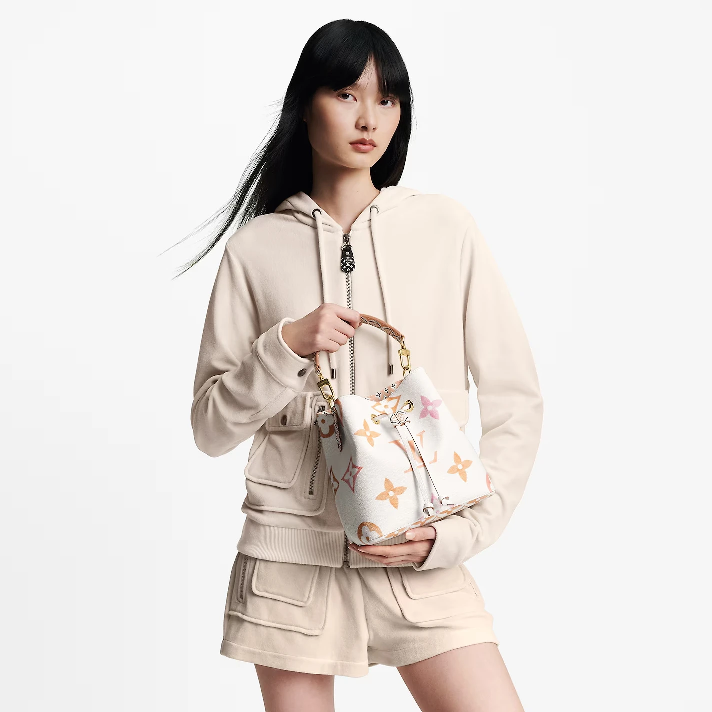 Louis vuitton locations Louis Vuitton M22985 Néonoé BB