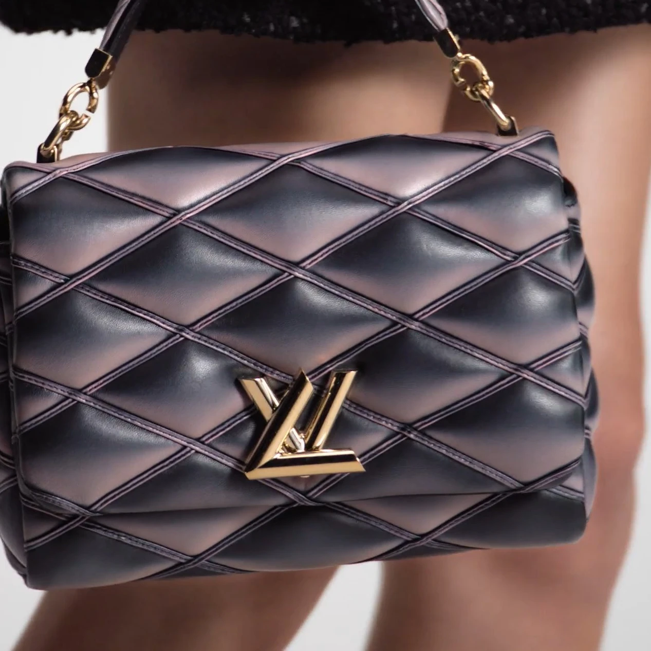 Replica bag Louis Vuitton M23569 GO-14 MM Black Pink