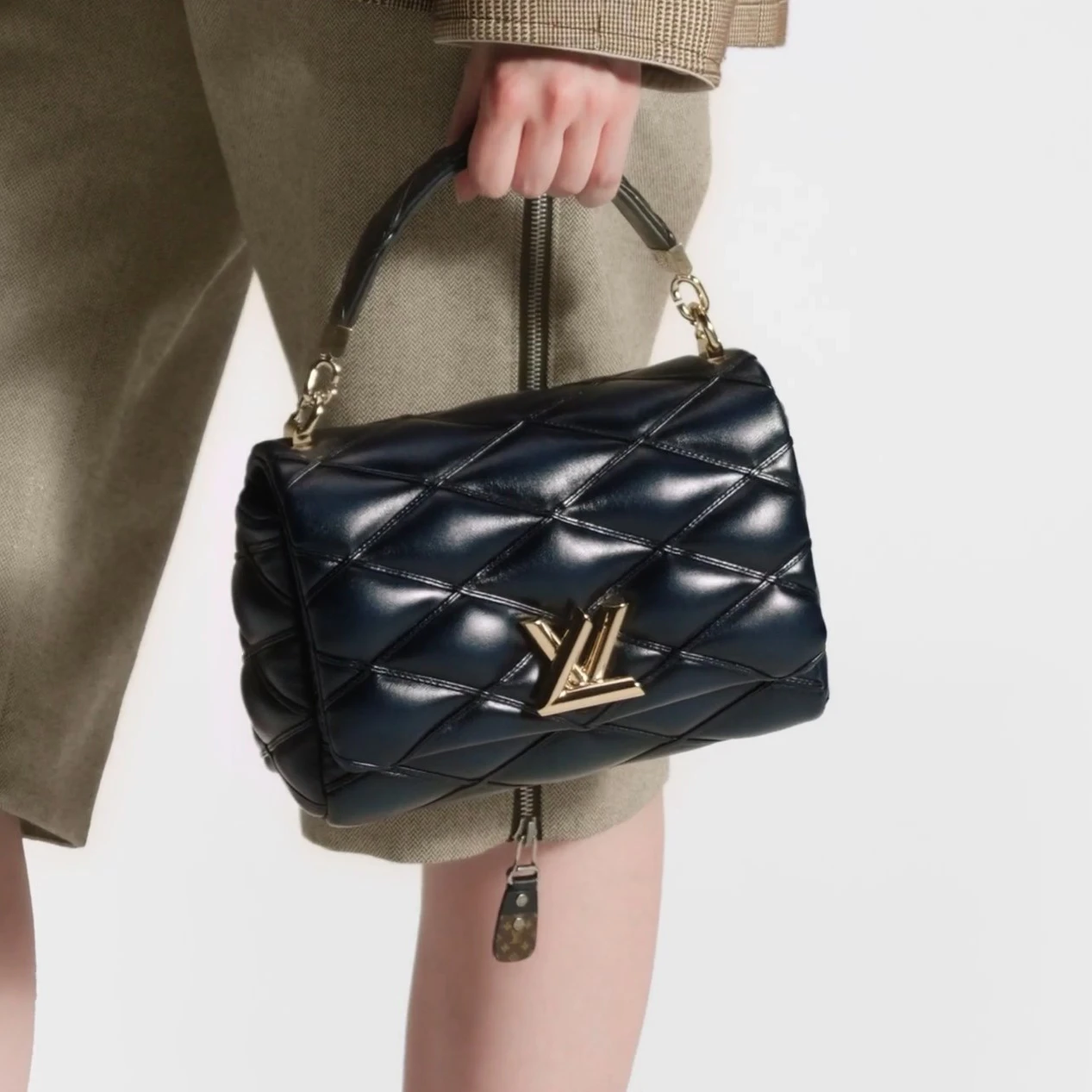 Top lv Louis Vuitton M23682 GO-14 MM Navy Blue
