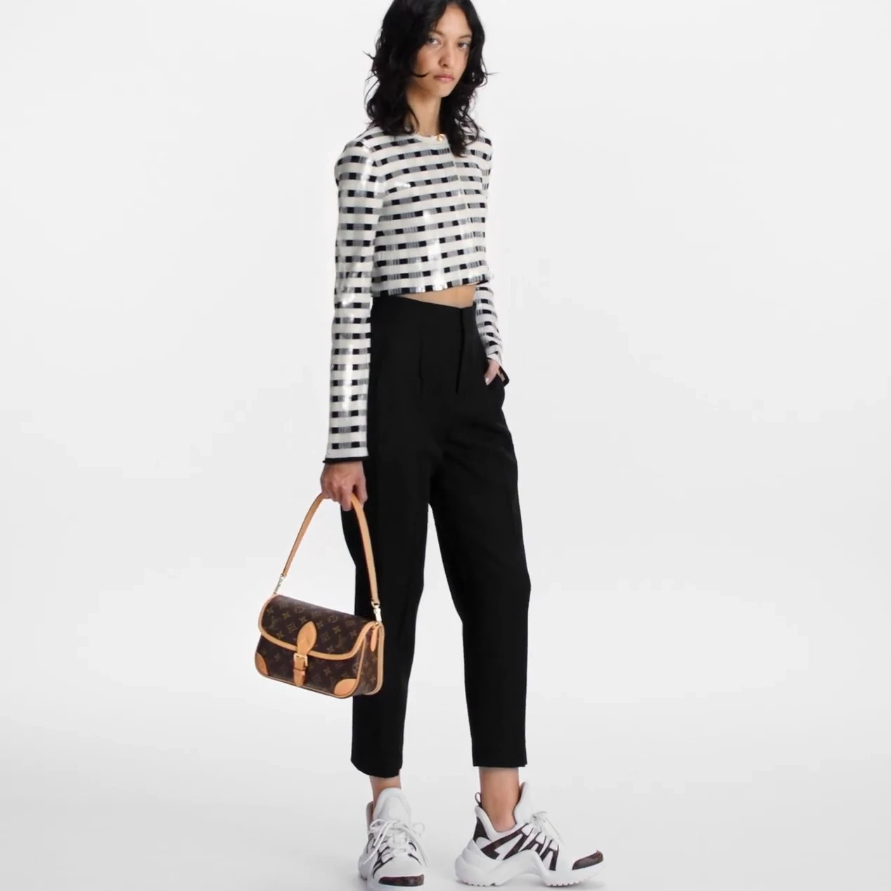 Mythick ru Louis Vuitton M45985 Diane Black
