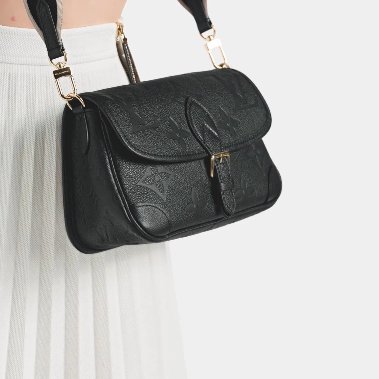 Mythick ru Louis Vuitton M46386 Diane Black