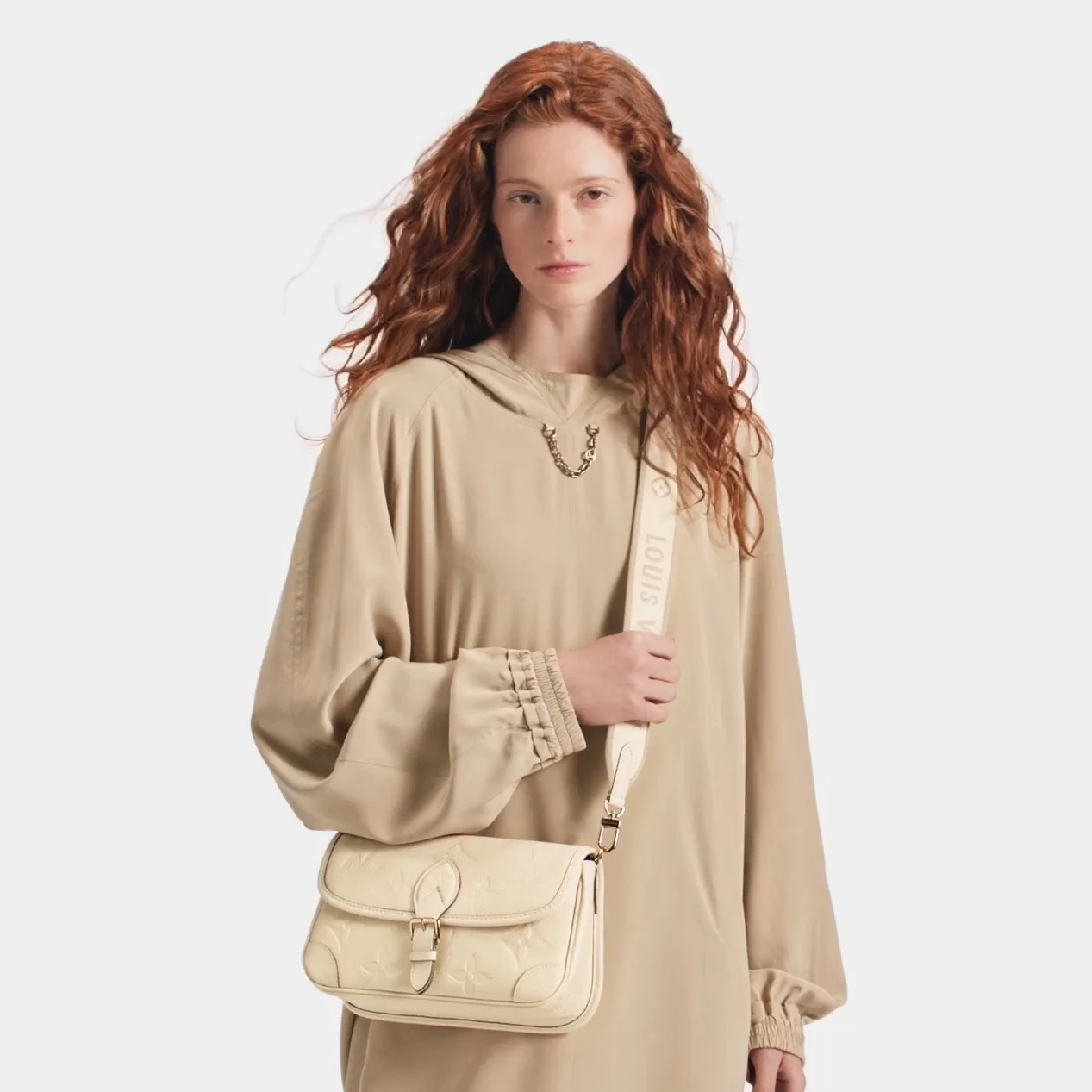 Mythick Louis Vuitton M46388 Diane Cream