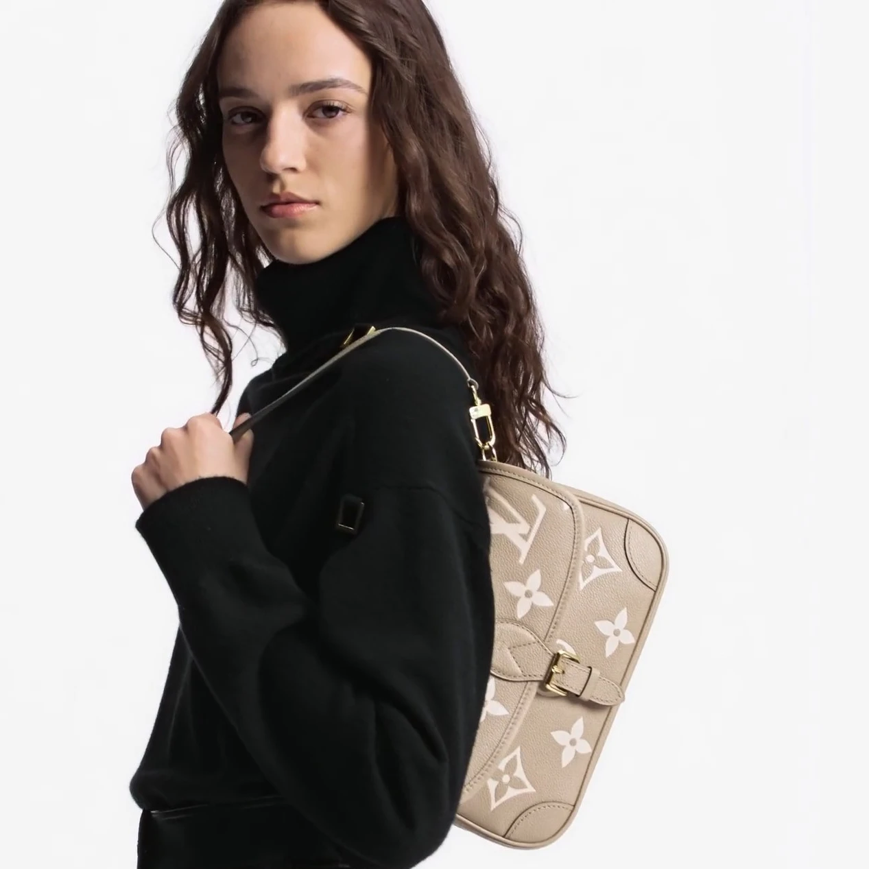 Mythick.ru Louis Vuitton M46583 Diane Tourterelle Beige Cream