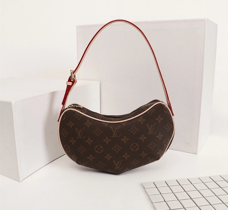 Louis Vuitton M51510 Pochette Croissant Shoulder Bag