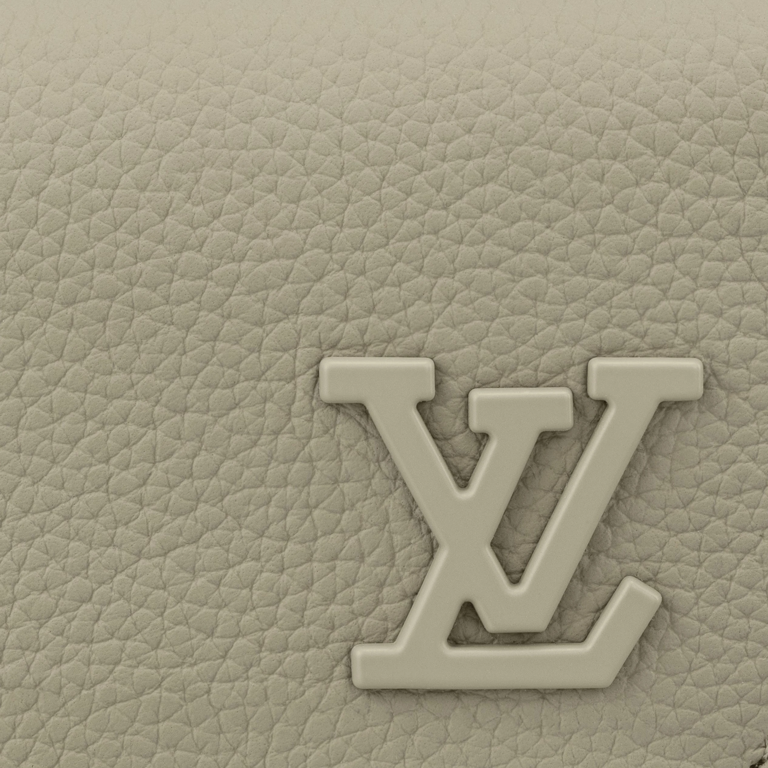 Louis vuitton locations Louis Vuitton M82410 Slender Pilot Sage
