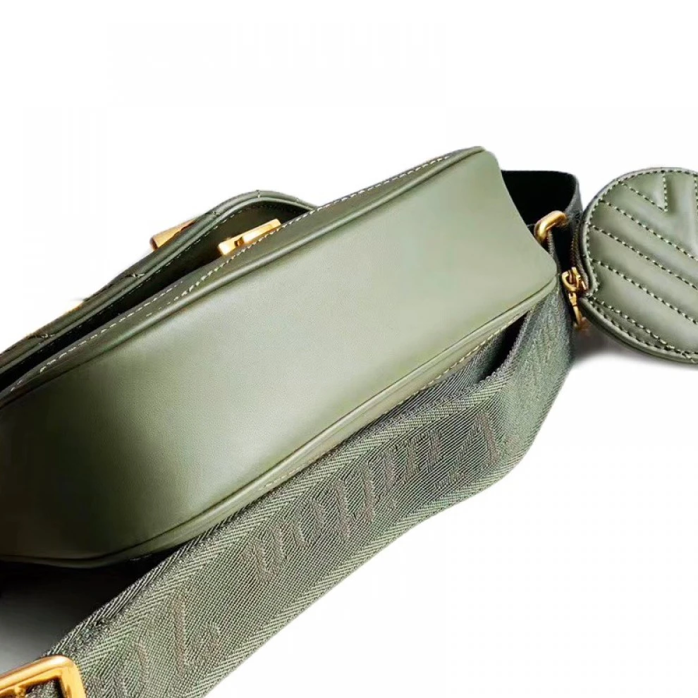 Mythick Louis Vuitton New Wave Multi Pochette Accessoires M56471
