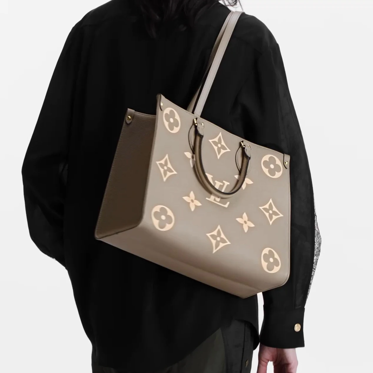 Replica bags lv Louis Vuitton OnTheGo MM M45494 Dove Cream