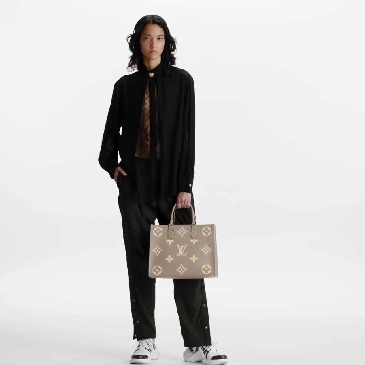 Replica bags lv Louis Vuitton OnTheGo MM M45494 Dove Cream