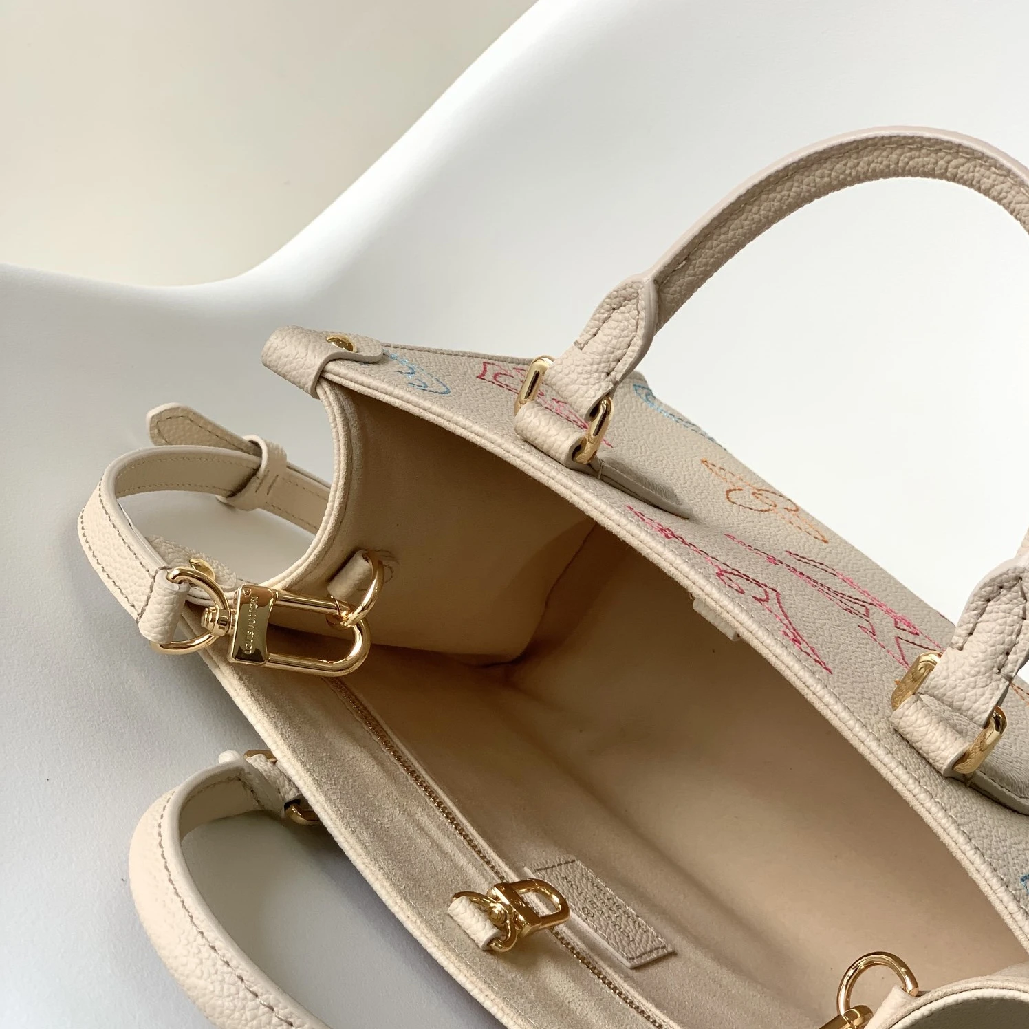 Replica bag Louis Vuitton OnTheGo PM M46629 Monogram Pattern