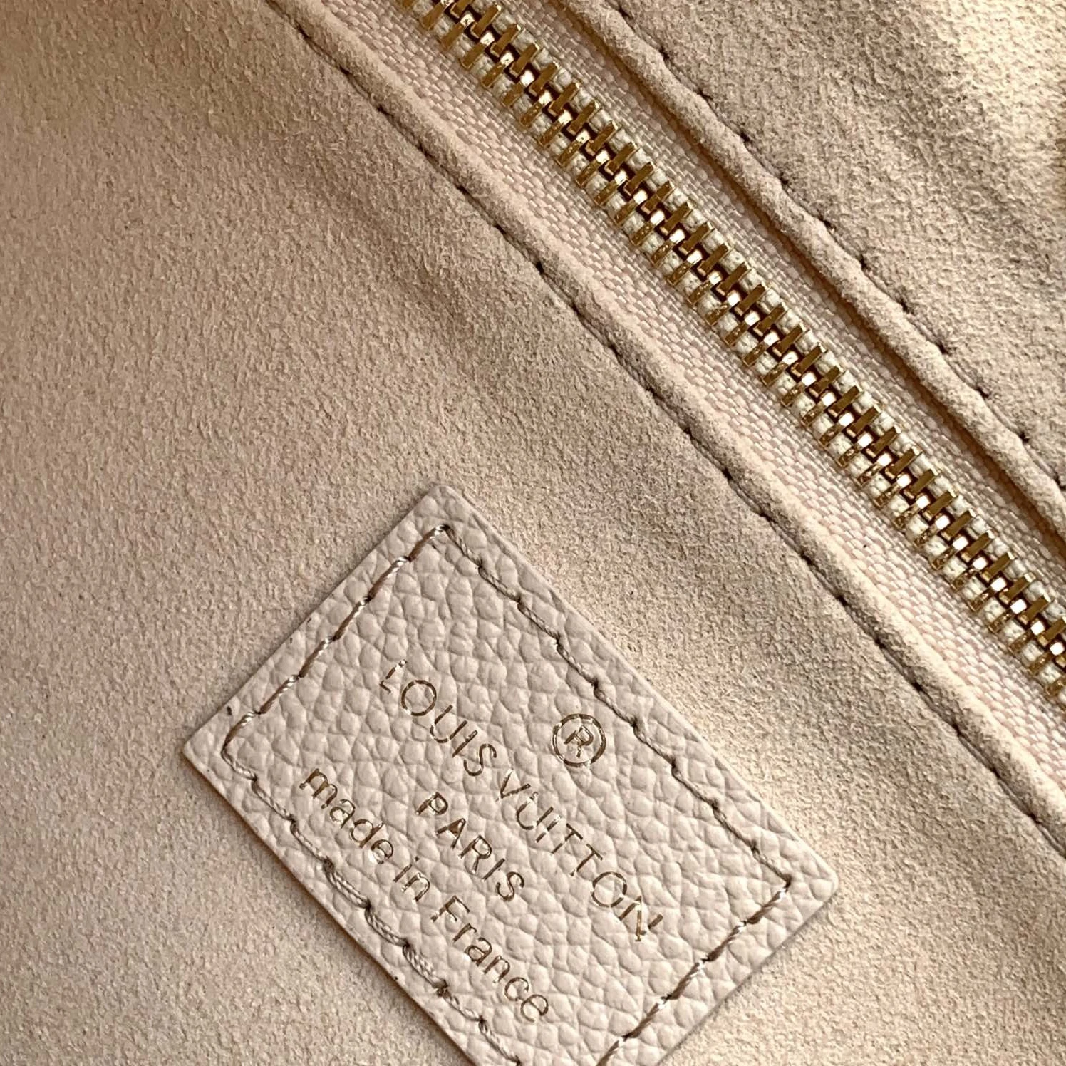 Replica bag Louis Vuitton OnTheGo PM M46629 Monogram Pattern