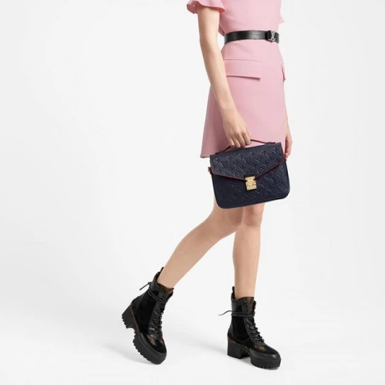 Lv belts replica Louis Vuitton Pochette Metis Navy M44071 Pink M44018 Black M41487
