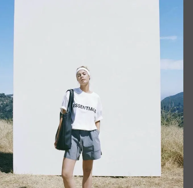 New Colors: Brown Matcha Green Navy Blue God Grey FOG Fear of God Essentials 20ss Double Line Letter LOGO Printed Short Sleeve T-shirt Black White Apricot Grey Camel S M L XL