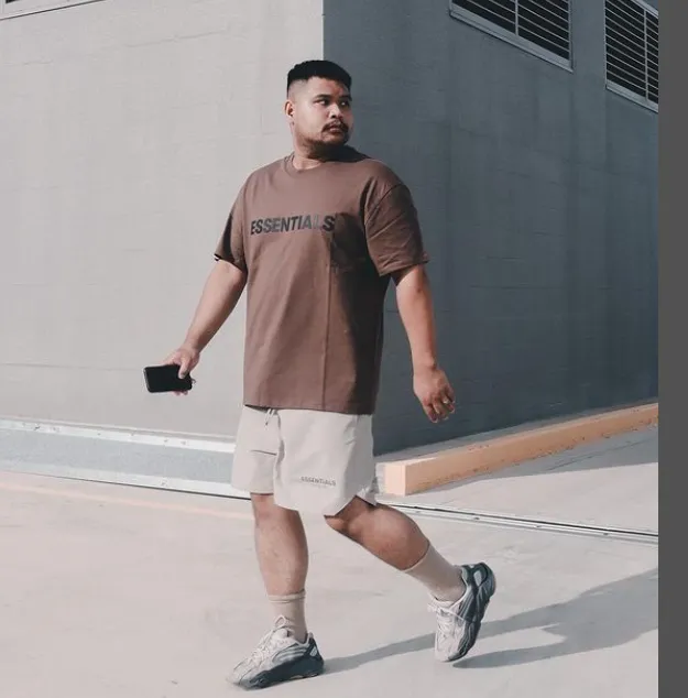 New Colors: Brown Matcha Green Navy Blue God Grey FOG Fear of God Essentials 20ss Double Line Letter LOGO Printed Short Sleeve T-shirt Black White Apricot Grey Camel S M L XL