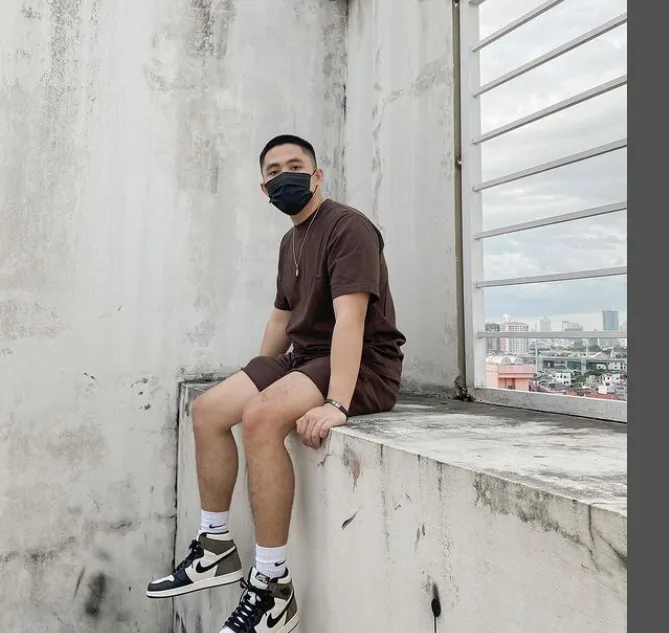 New Colors: Brown Matcha Green Navy Blue God Grey FOG Fear of God Essentials 20ss Double Line Letter LOGO Printed Short Sleeve T-shirt Black White Apricot Grey Camel S M L XL