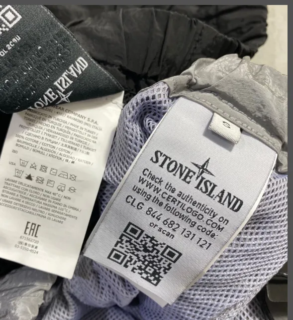 StoneIsland Functional Metal Nylon Pocket Embroidered Badge Casual Pants Thin Reflective Pants, Color Black Silver Size: M-XXL