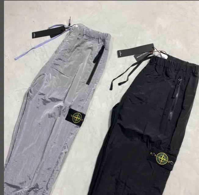 StoneIsland Functional Metal Nylon Pocket Embroidered Badge Casual Pants Thin Reflective Pants, Color Black Silver Size: M-XXL