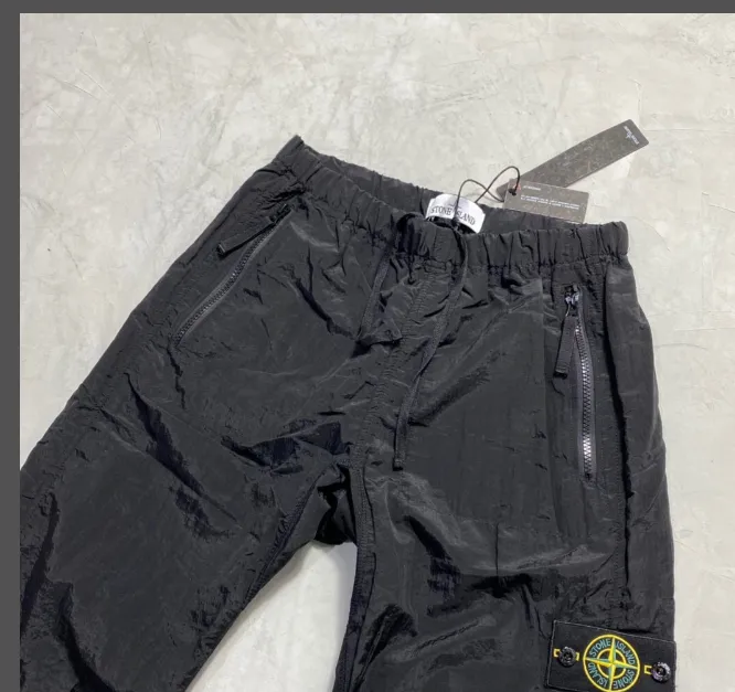 StoneIsland Functional Metal Nylon Pocket Embroidered Badge Casual Pants Thin Reflective Pants, Color Black Silver Size: M-XXL