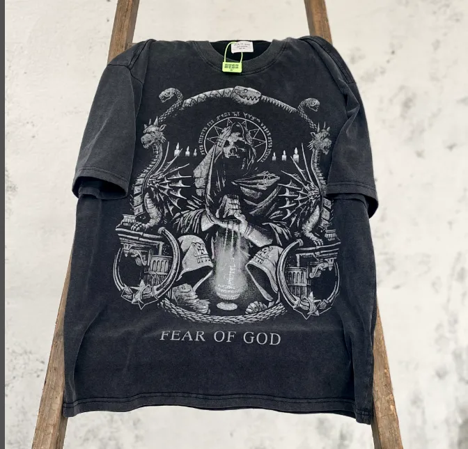 "God's Fear" Limited FOG 1OF 1 Bottom Vintage Heavy duty Washed Water Used Short Sleeve FOG Manager JERRY Promotes Size: S M L XL Note: Our company has applied for art copyright for this pattern