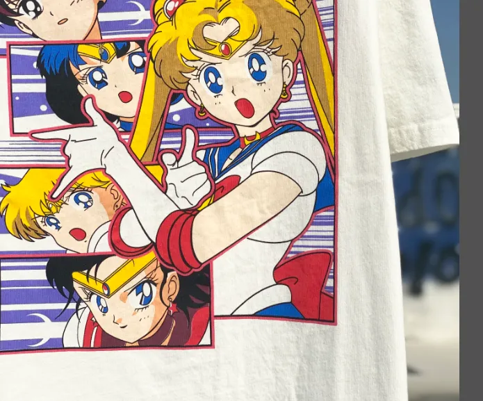 Bieber Ouyang Nana Same Style Sailor Moon Pretty Girl Warrior Water Ice Moon Retro distressed washed short sleeved size: S M L XL Note: Our company has applied for art copyright for the front and back patterns of this style. Please think twice before copying