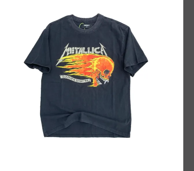 METALLICA Flame Skull Limited Edition Vintage Vintage Vintage Washed Water Vintage Tee Size: S M L XL