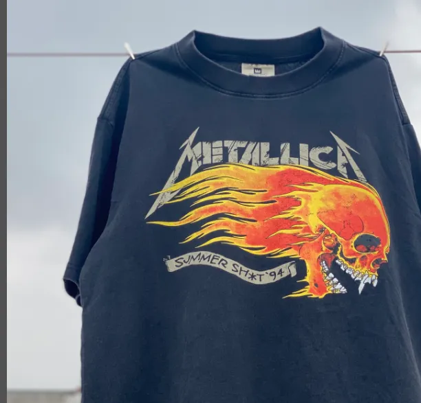 METALLICA Flame Skull Limited Edition Vintage Vintage Vintage Washed Water Vintage Tee Size: S M L XL