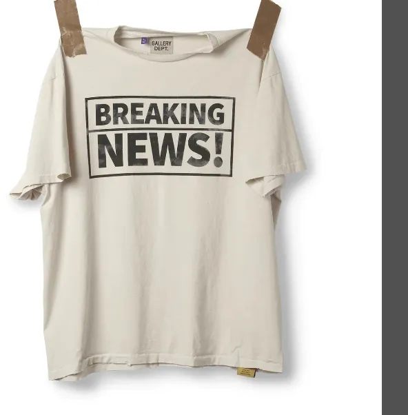 Gallery Dept Breaking News Tee Slogan Letter Printing Damaged Washed Short Sleeve T-shirt Rice Apricot S M L XL