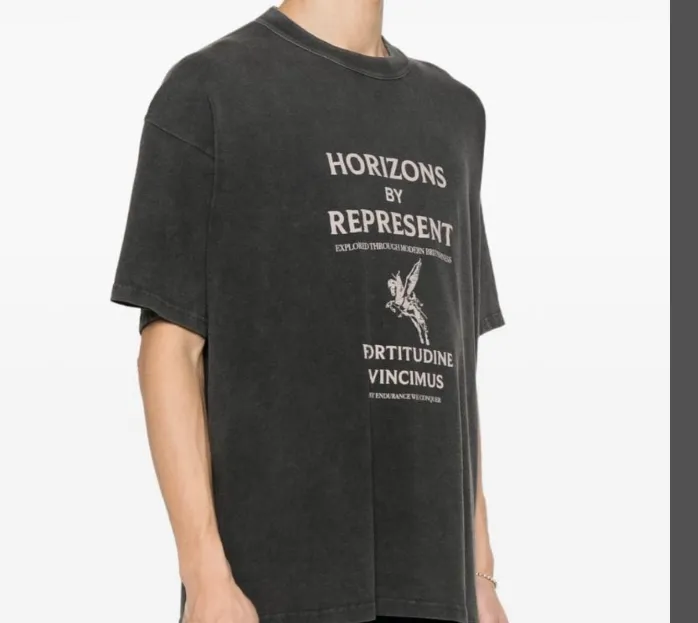 REPRESENT Pegasus Knight slogan letter printed short sleeved T-shirt made of old black S-XL size