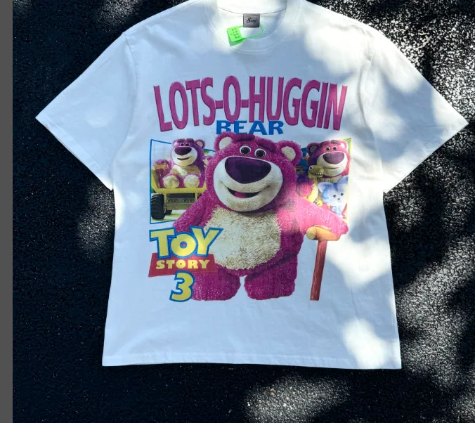 CSF Strawberry Bear American Retro Vintage West Coast Hip Hop Style Version Front and Back Large Area White Ink Direct Spray Printing Heavy Weight Aging Washed Craftsmanship High Street Short Sleeve Texture Unbeatable Texture Size: S M L XL