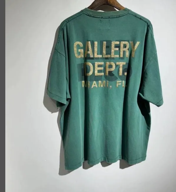 Gallery Depot. Wear and tear printed short sleeved T-shirt green S-XL