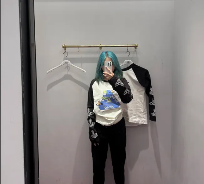 PALACE X VIVIENNE WESTWOOD collaboration RAGLAN LS TEE