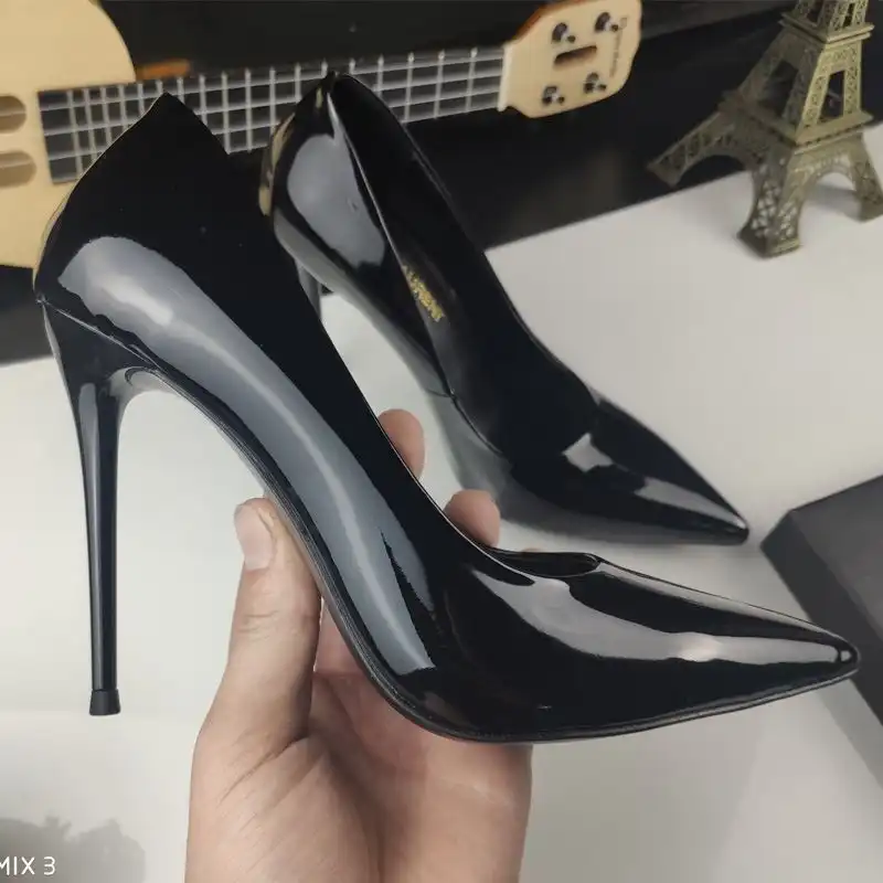 Saint Laurent Instinct Pumps Women Patent Leather Black