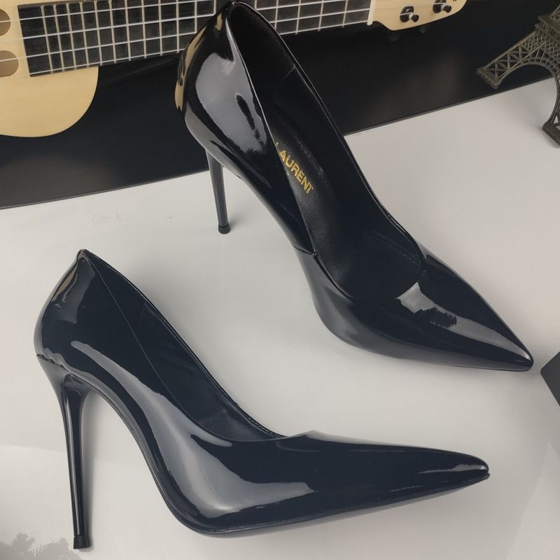 Saint Laurent Instinct Pumps Women Patent Leather Black