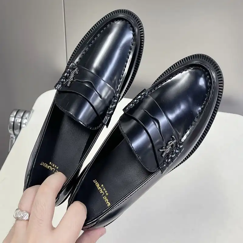 CHEAP Saint Laurent Le Loafers Women Patent Leather Black