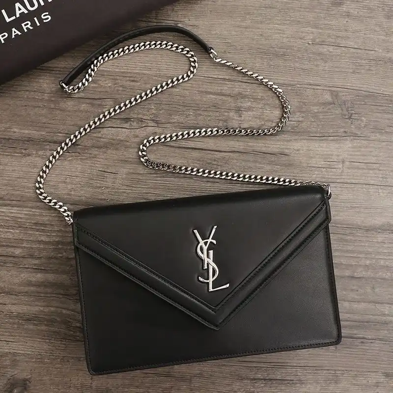 Saint Laurent Le Sept Chain Bag In Leather Black Silver