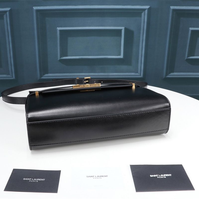 Saint Laurent Manhattan Shoulder Bag In Smooth Leather Black Gold