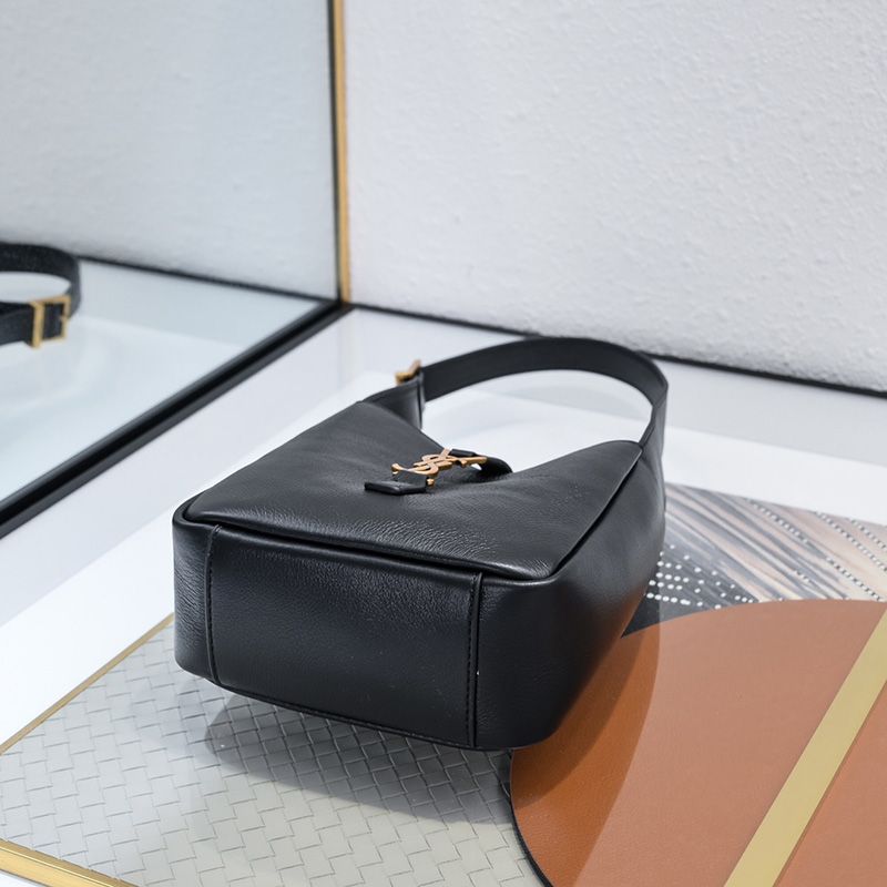 Saint Laurent Mini Le 5 A 7 Supple Bag In Grained Leather Black Gold