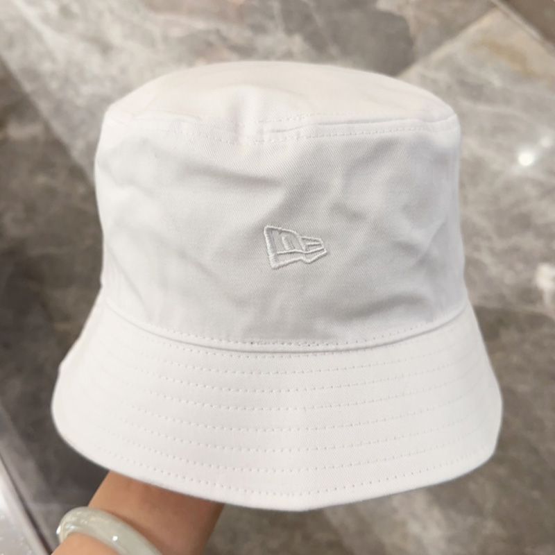 Saint Laurent x New Era Cassandre Bucket Hat In Canvas White