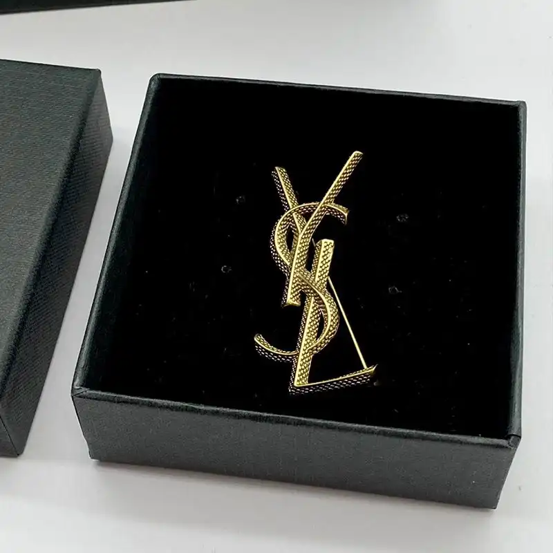 CHEAP Saint Laurent Opyum Brooch In Snake Metal Gold