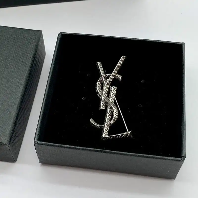 CHEAP Saint Laurent Opyum Brooch In Snake Metal Silver