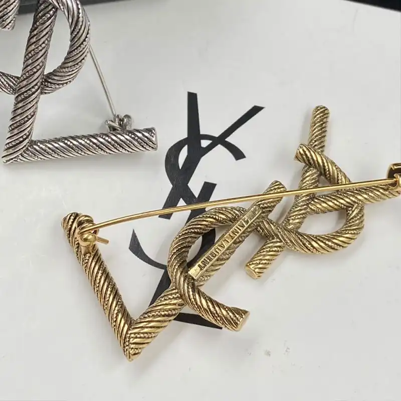 CHEAP Saint Laurent Opyum Brooch In Twisted Metal Gold