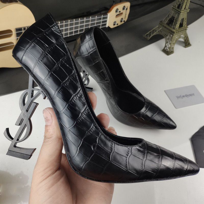 Saint Laurent Opyum Pumps Women Crocodile Embossed Leather Black