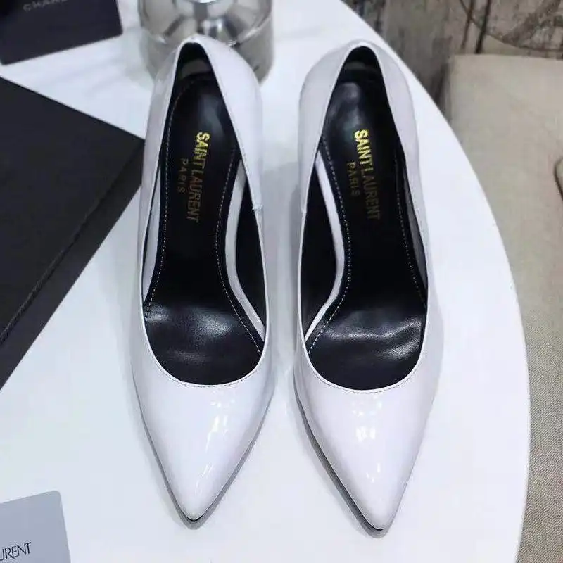 CHEAP Saint Laurent Opyum Pumps Women Patent Leather White