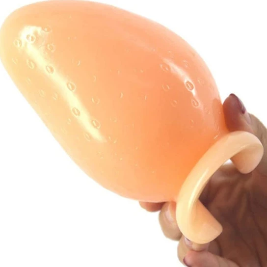 Giant Strawberry Plug Premium 4407