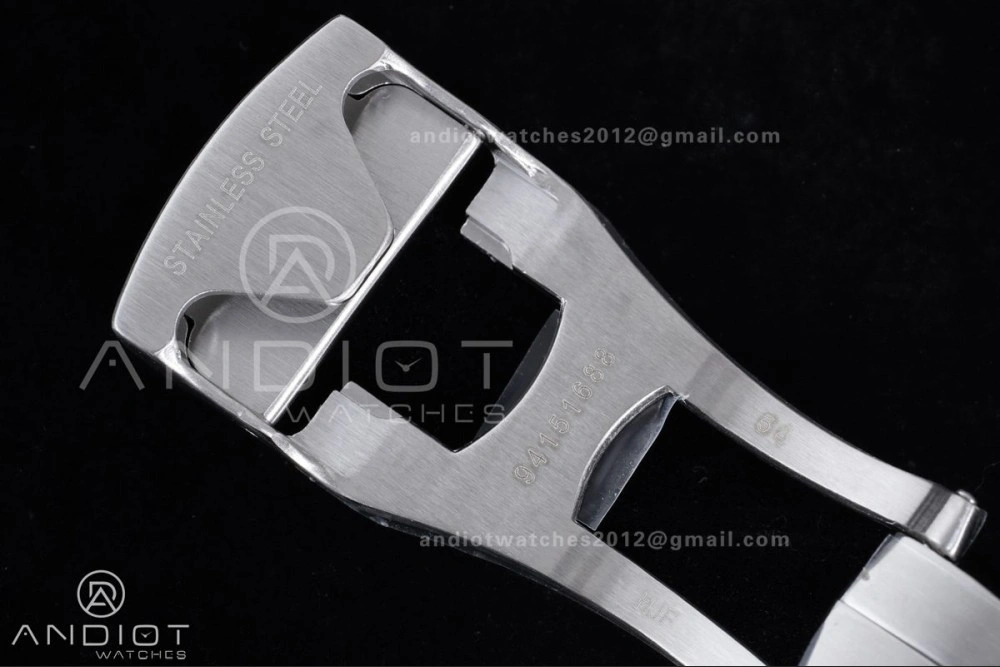 2025 New Seamaster 300 VSF 1:1 Best Edition Black Dial on SS Mesh Bracelet SA8806