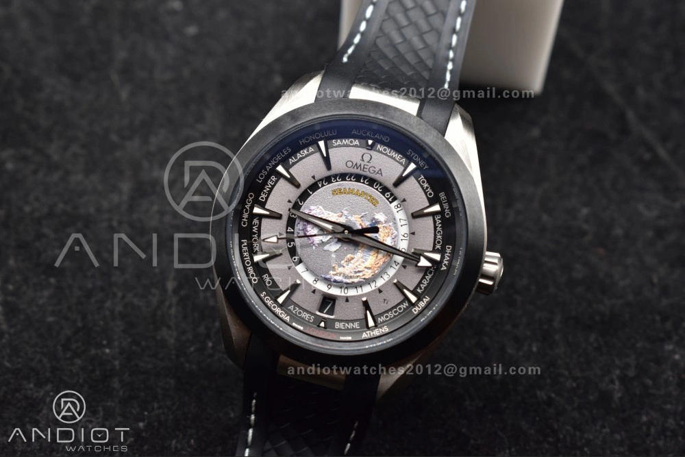 Aqua Terra GMT Worldtimer 43mm Titanium VSF 1:1 Best Edition on SS Bracelet A8938 Super Clone