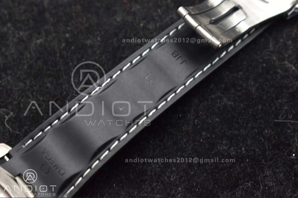 Aqua Terra GMT Worldtimer 43mm Titanium VSF 1:1 Best Edition on SS Bracelet A8938 Super Clone