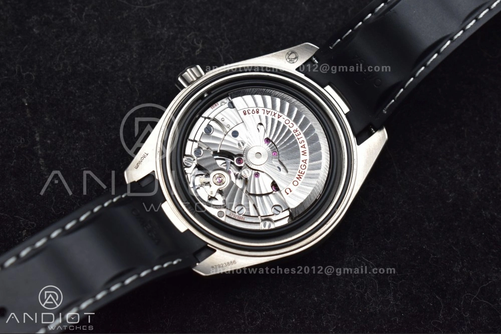 Aqua Terra GMT Worldtimer 43mm Titanium VSF 1:1 Best Edition on SS Bracelet A8938 Super Clone