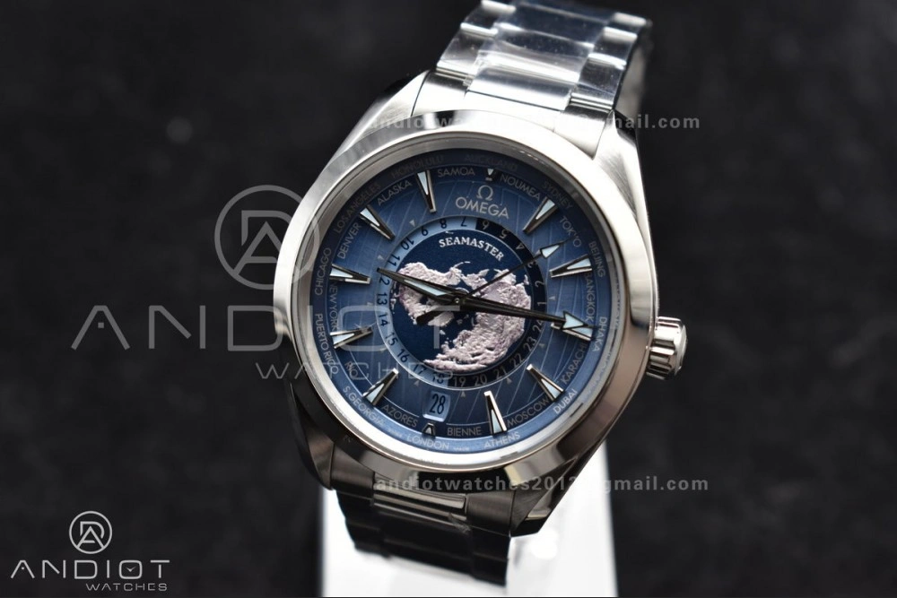 Aqua Terra GMT Worldtimer 43mm VSF 1:1 Best Edition Summer Blue Dial On Stainless Bracelet A8938 Super Clone